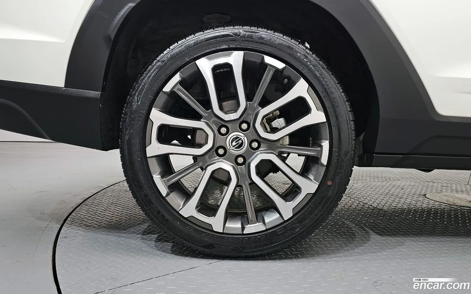 KG Mobility Torres 1.5 2WD 2022 — миниатюра 2