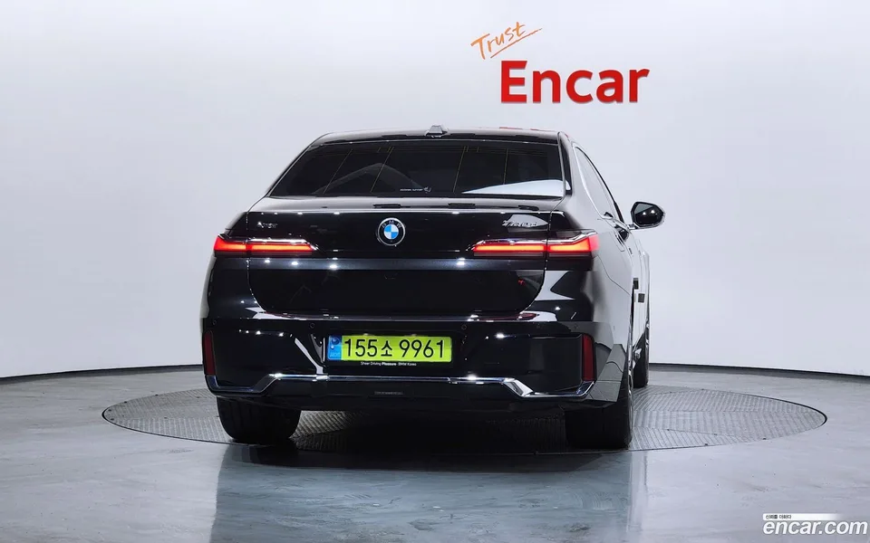 BMW 7 Series 740d xDrive M 2024 — миниатюра 4