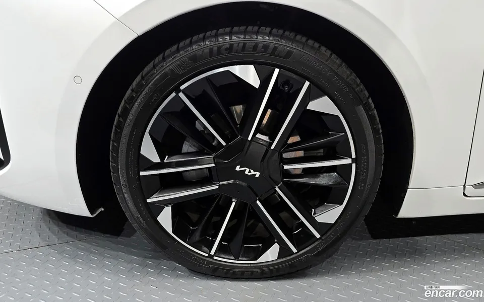 Kia K8 Hybrid 2025 — миниатюра 2