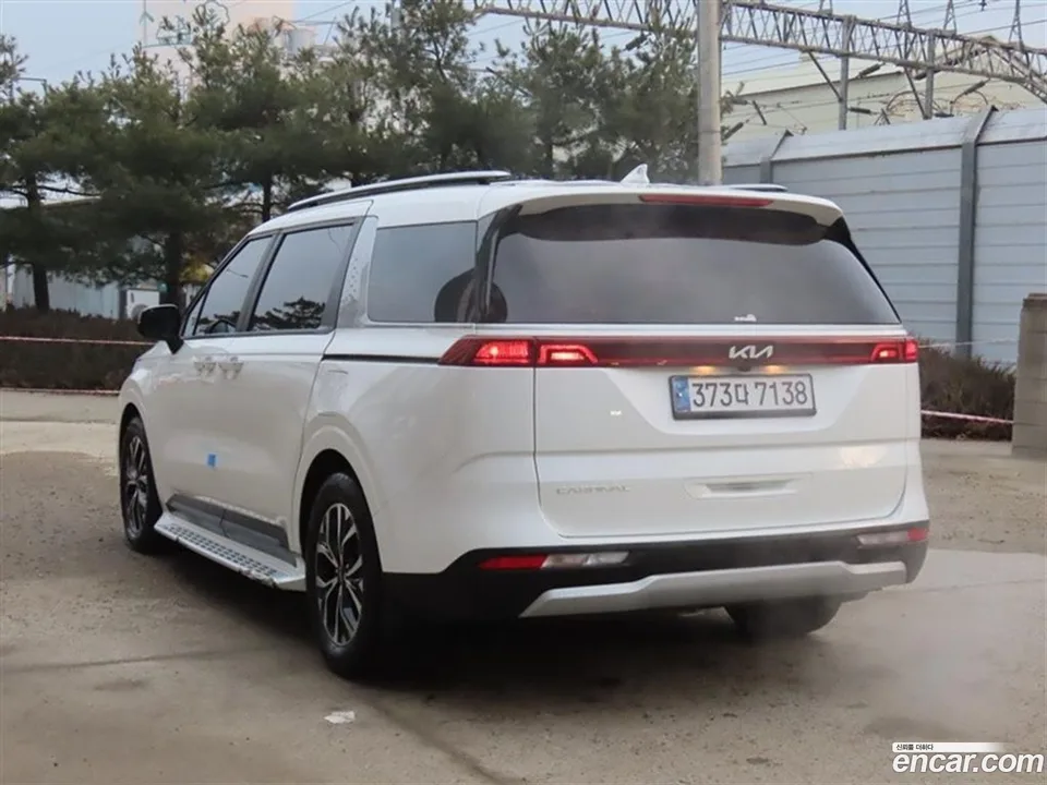 Kia Carnival 9 2022 — миниатюра 3