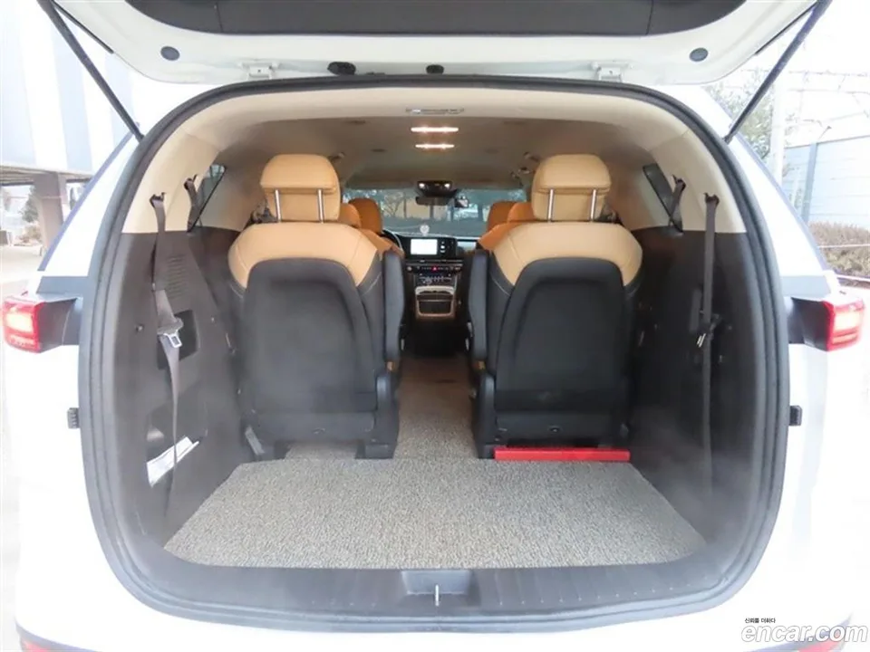 Kia Carnival 9 2022 — миниатюра 5