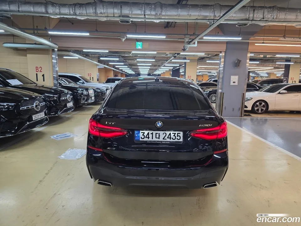 BMW 6 Series GT 630i xDrive M 2022 — миниатюра 5