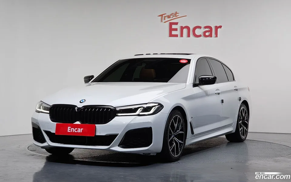 BMW 5 Series 520i M 2022 — фото 1, купить с доставкой в Москву