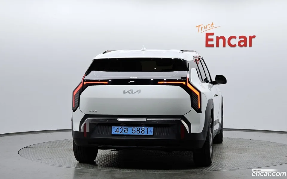 Kia EV3 2WD 2025 — миниатюра 4