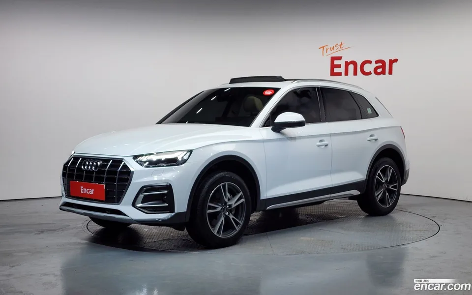 Audi Q5 40 TDI 2022 — фото 1, купить с доставкой в Москву