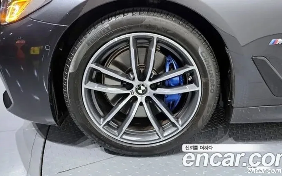 BMW 5 Series 520i M 2022 — миниатюра 5
