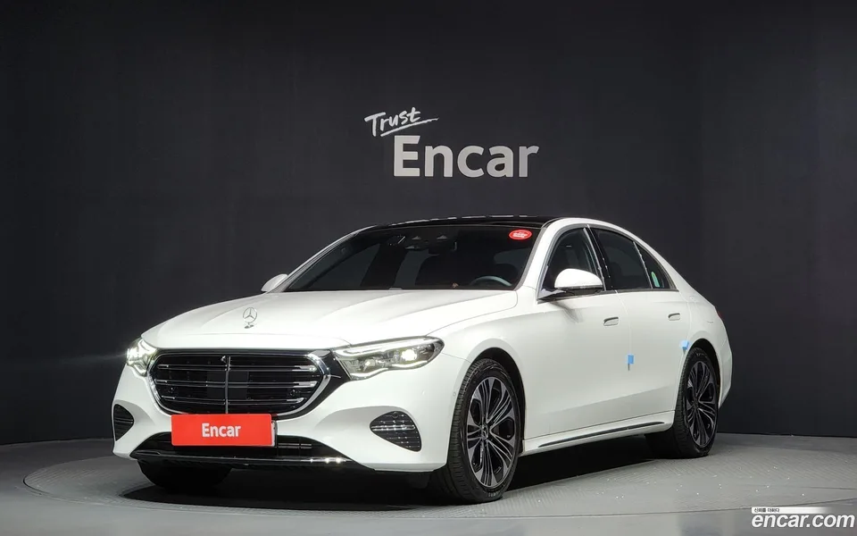 Mercedes-Benz E-Class E350e 4MATIC 2025 — фото 1, купить с доставкой в Москву