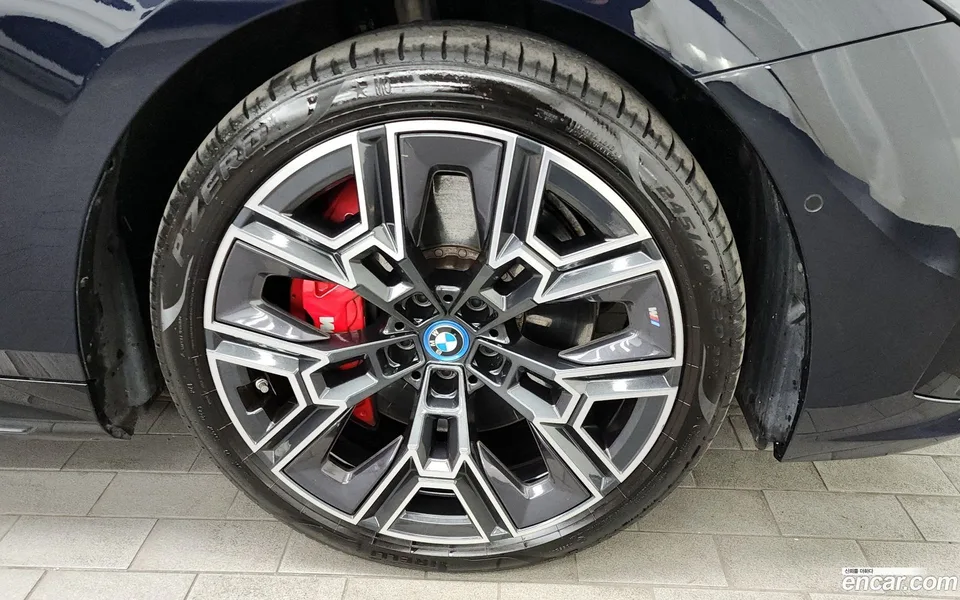 BMW i5 eDrive 40 M 2024 — миниатюра 2