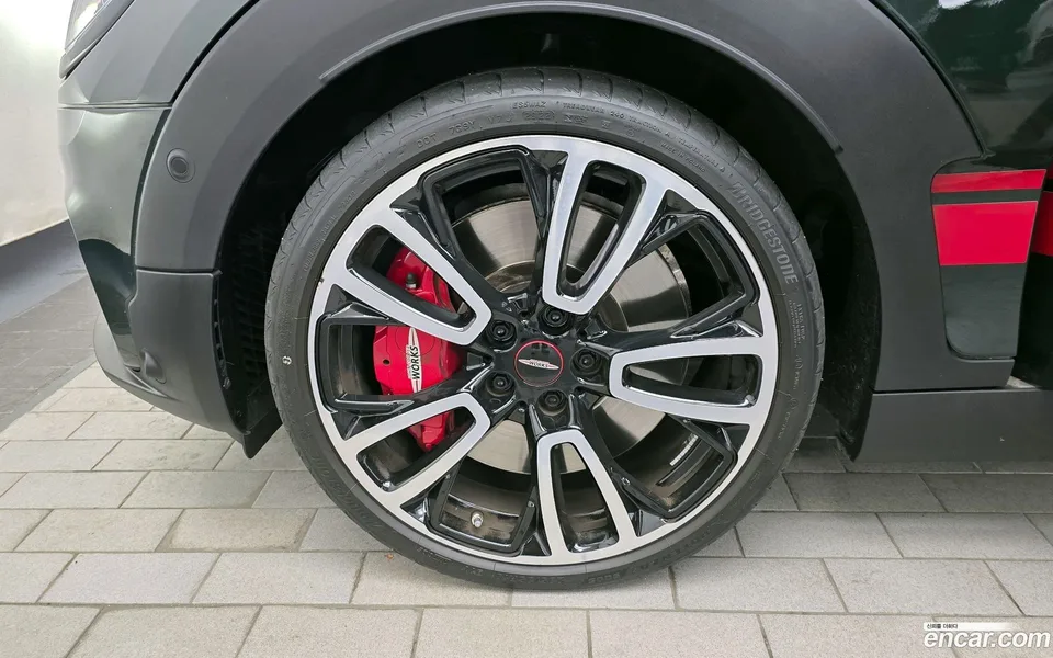 MINI Cooper S Clubman JCW 2023 — миниатюра 2