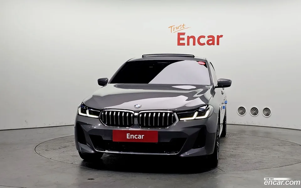 BMW 6 Series GT 630i xDrive M 2022 — миниатюра 3
