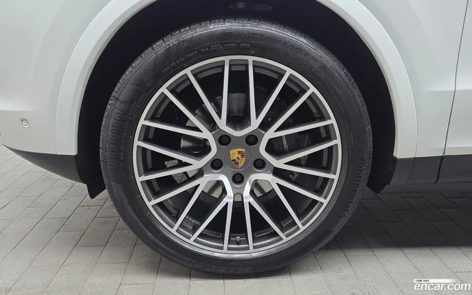 Porsche Cayenne 3.0 2022 — миниатюра 2