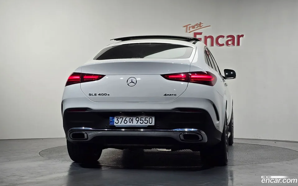 Mercedes-Benz GLE-Class GLE400e 4MATIC 2024 — миниатюра 4