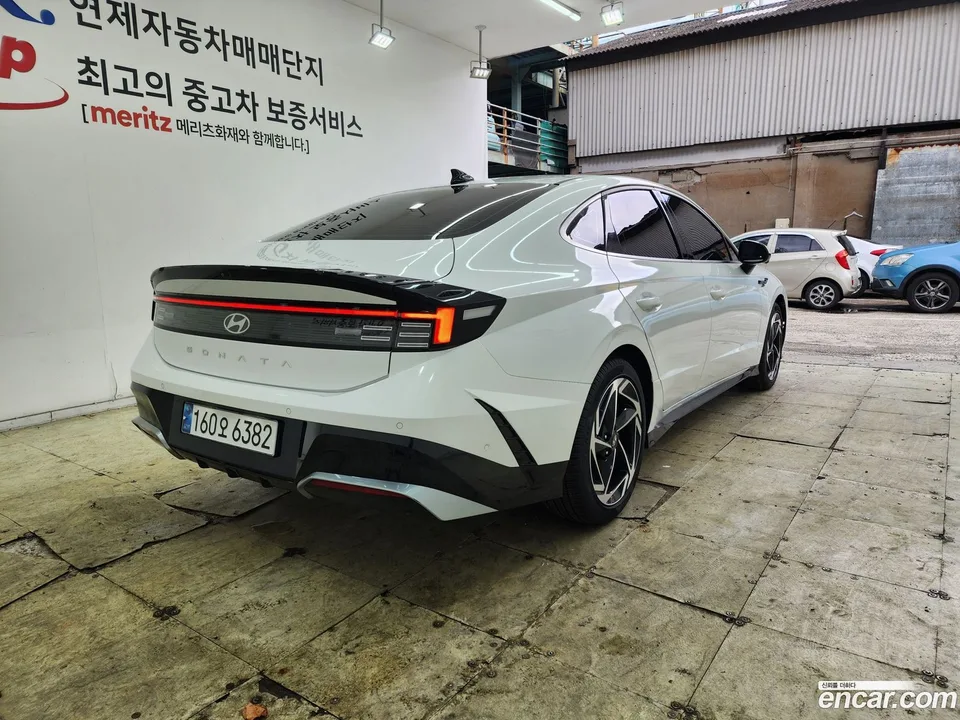 Hyundai Sonata The Edge Hybrid 2024 — миниатюра 4