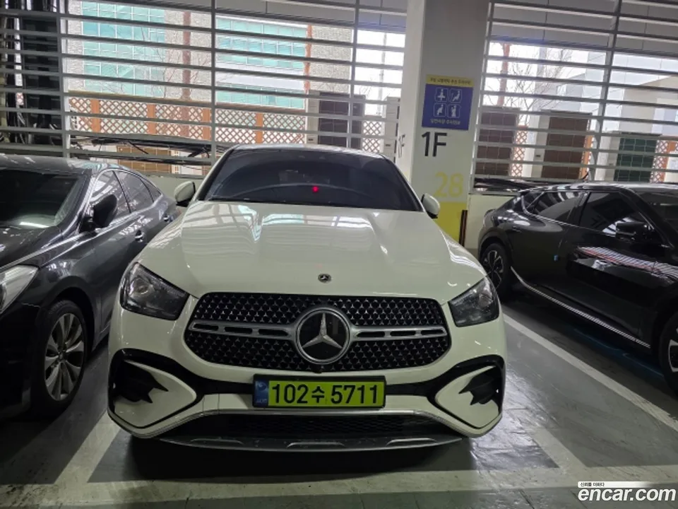 Mercedes-Benz GLE-Class GLE450d 4MATIC 2024 — фото 1, купить с доставкой в Москву