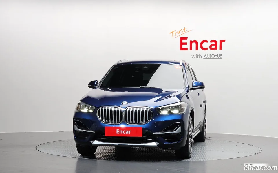 BMW X1 xDrive 20i xLine 2022 — миниатюра 3