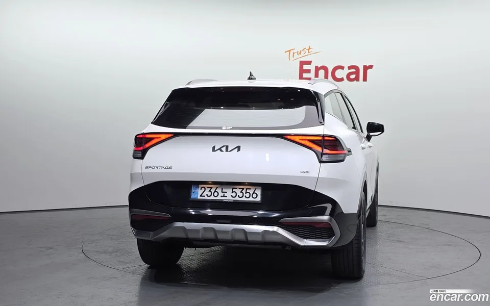 Kia Sportage 1.6 4WD 2023 — миниатюра 4