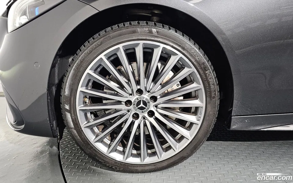 Mercedes-Benz C-Class C300 AMG Line 2022 — миниатюра 2