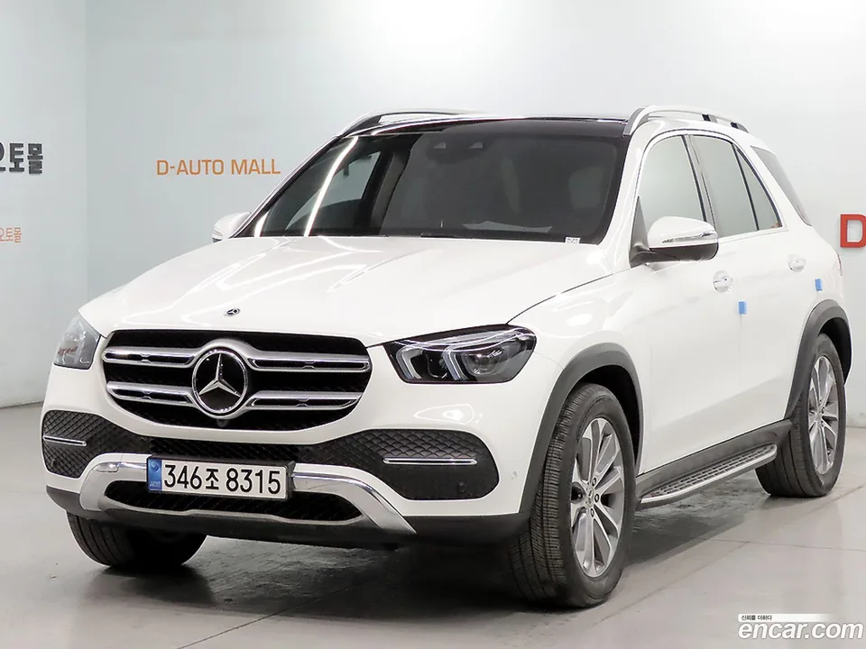 Mercedes-Benz GLE-Class GLE300d 4MATIC 2022 — фото 1, купить с доставкой в Москву