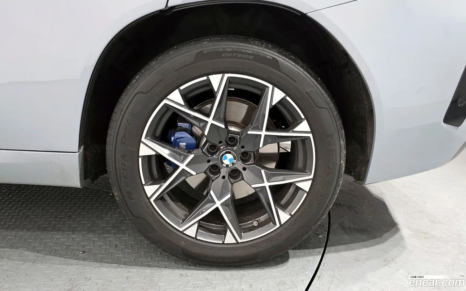 BMW X3 xDrive 20 M 2025 — миниатюра 2