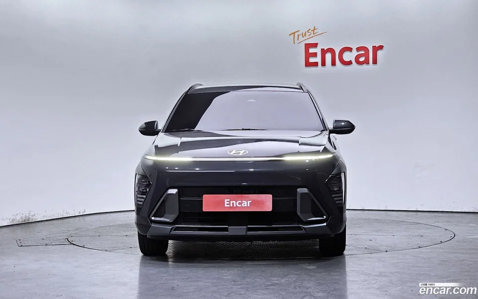 Hyundai Kona Hybrid 2023 — миниатюра 3