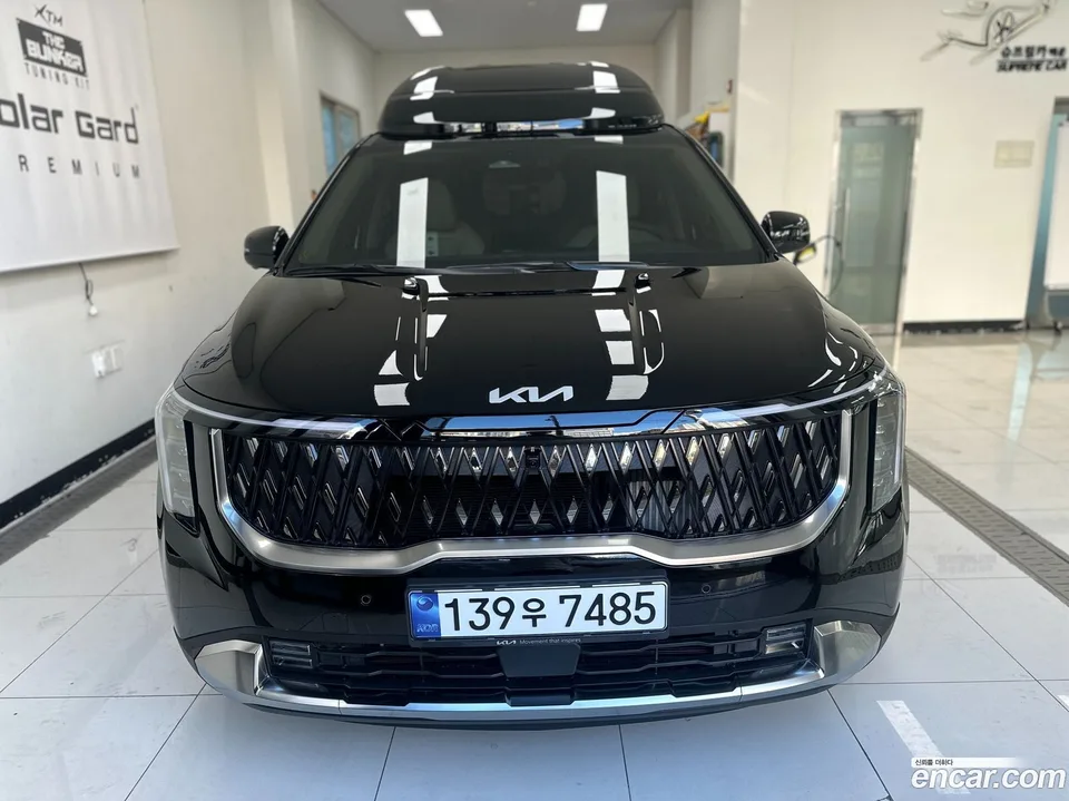 Kia Carnival HEV 9 2025 — photo 1, buy with delivery to Moscow