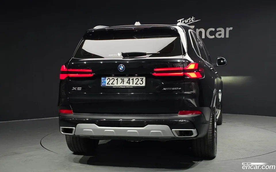 BMW X5 xDrive 50e xLine 2025 — миниатюра 4