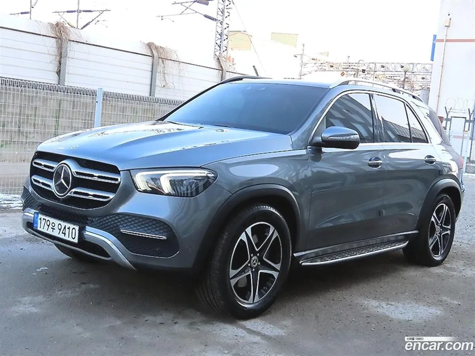 Mercedes-Benz GLE-Class GLE350e 4MATIC 2022 — фото 1, купить с доставкой в Москву