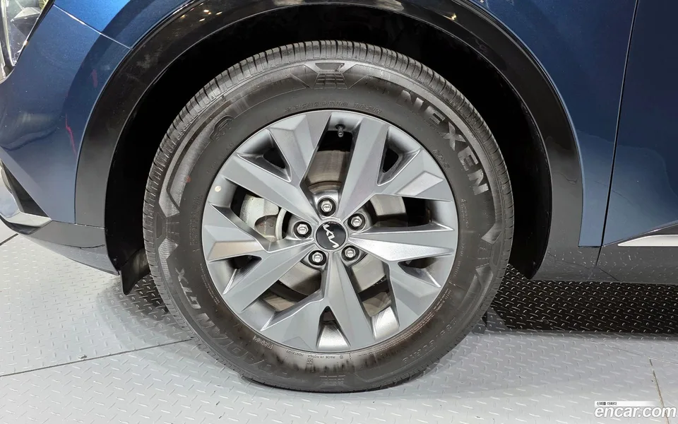 Kia Sportage 2.0 2WD 2024 — миниатюра 2