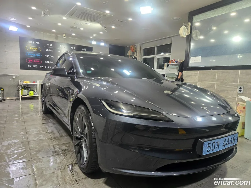 Tesla Model 3 RWD 2025 — миниатюра 3