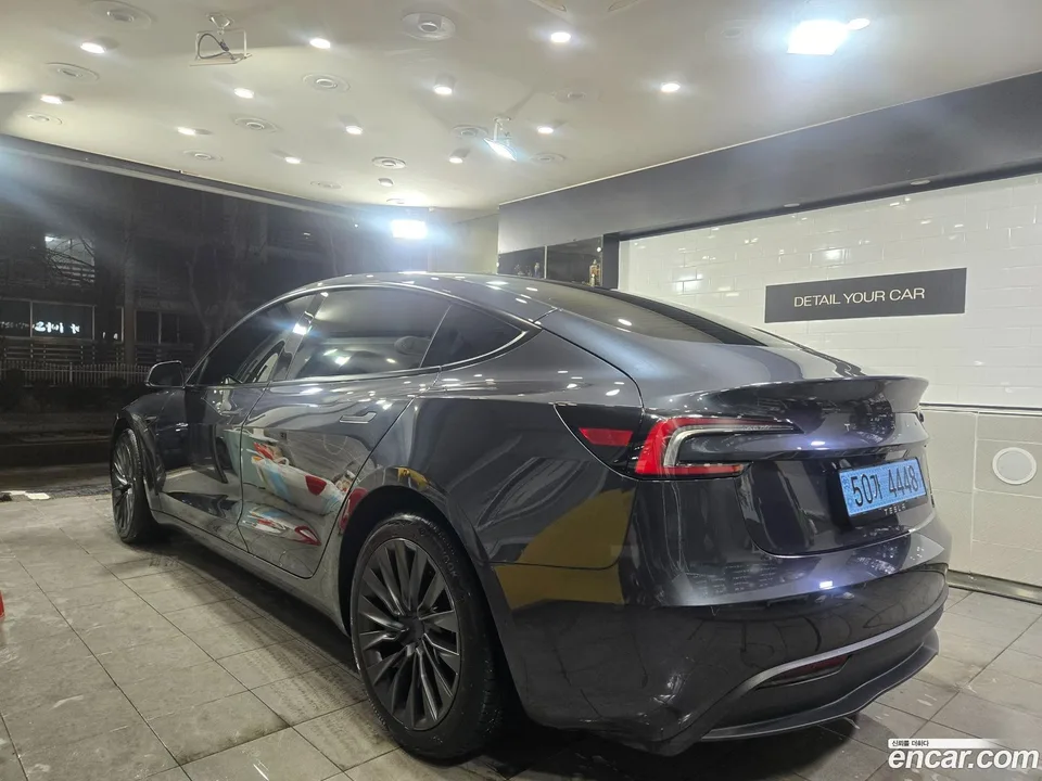 Tesla Model 3 RWD 2025 — миниатюра 5