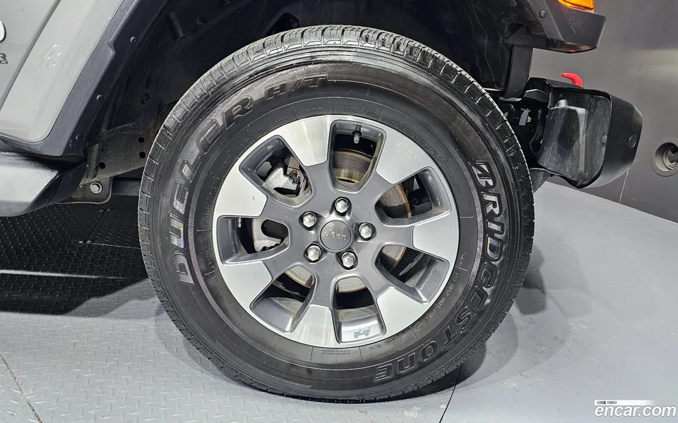 Jeep Wrangler 2.0 4 2022 — миниатюра 2