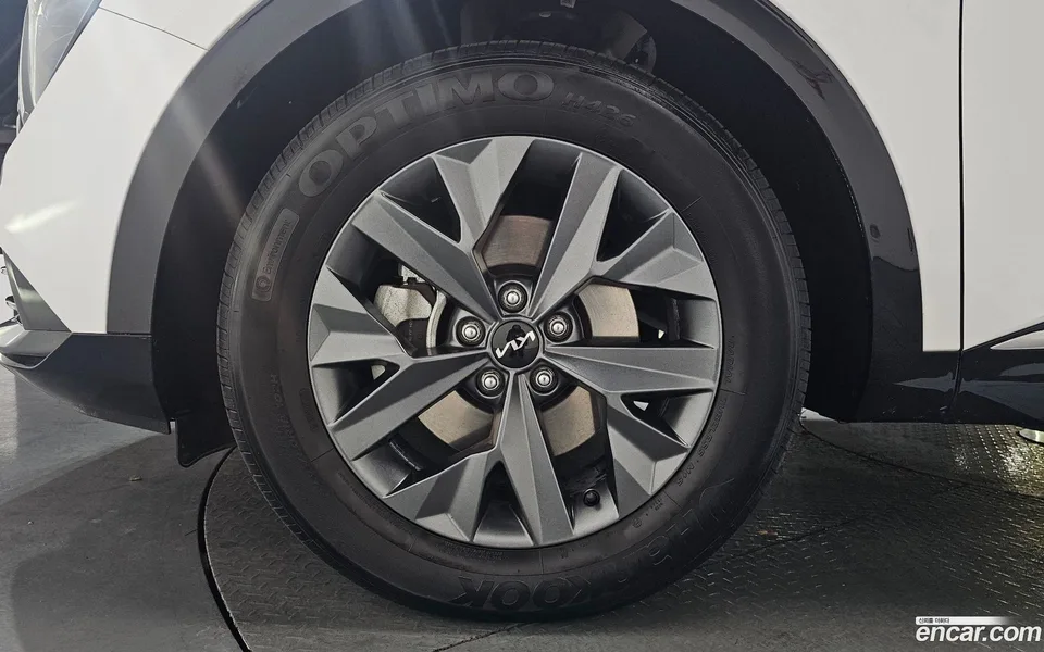 Kia Sportage 2.0 2WD 2022 — миниатюра 2