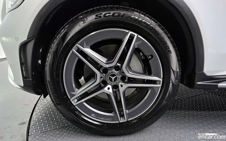 Mercedes-Benz GLC-Class GLC220 d 4MATIC 2022 — миниатюра 2