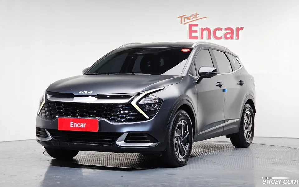 Kia Sportage Hybrid 4WD 2022 — photo 1, buy with delivery to Moscow