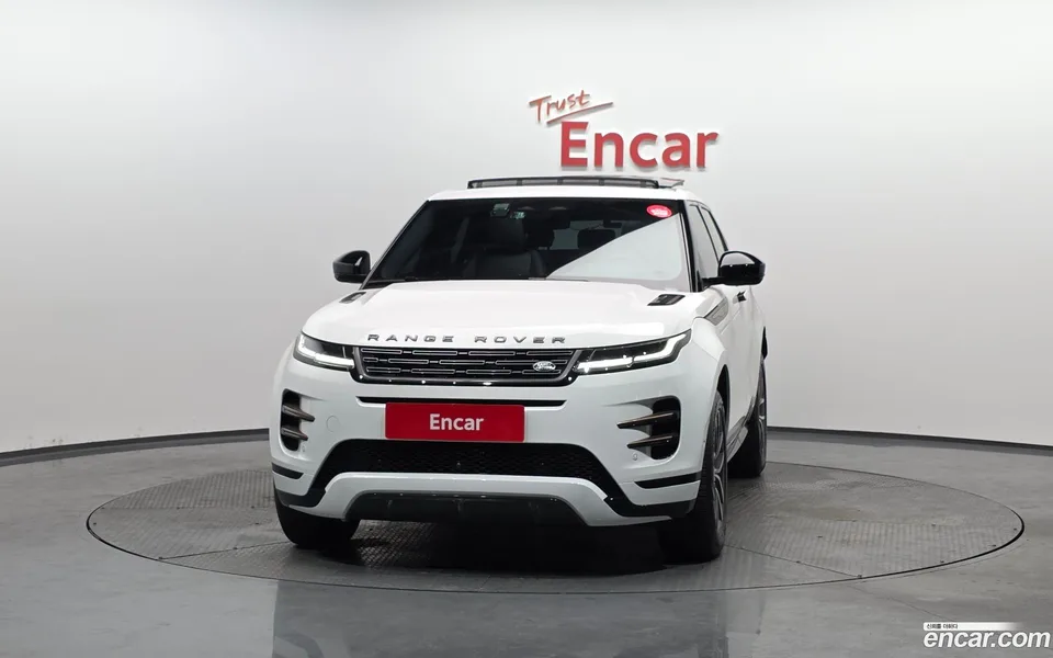 Land Rover Range Rover Evoque P250 SE 2024 — миниатюра 3