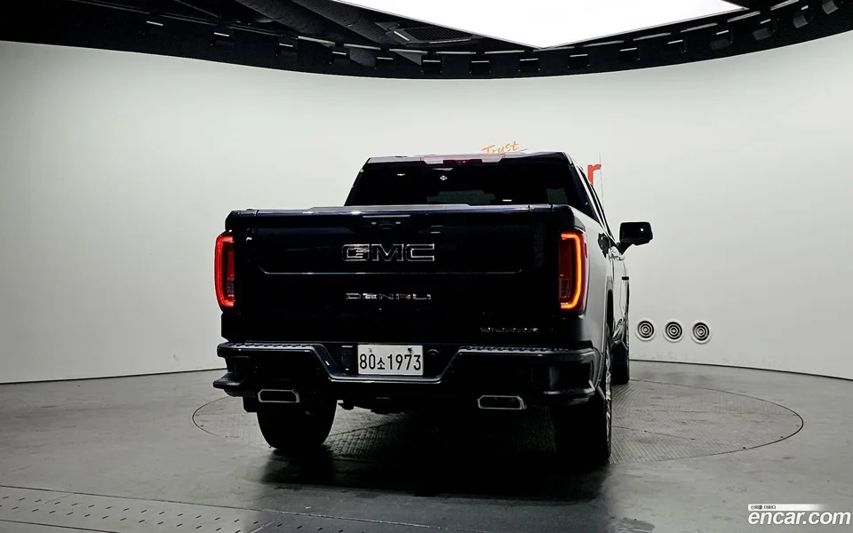 GMC Sierra -X 2023 — миниатюра 4