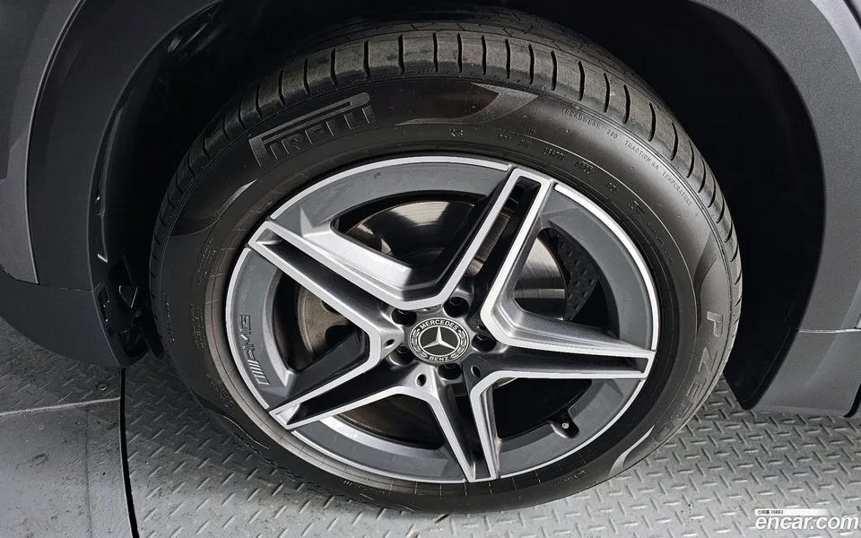 Mercedes-Benz GLB-Class GLB250 4MATIC 2022 — миниатюра 5