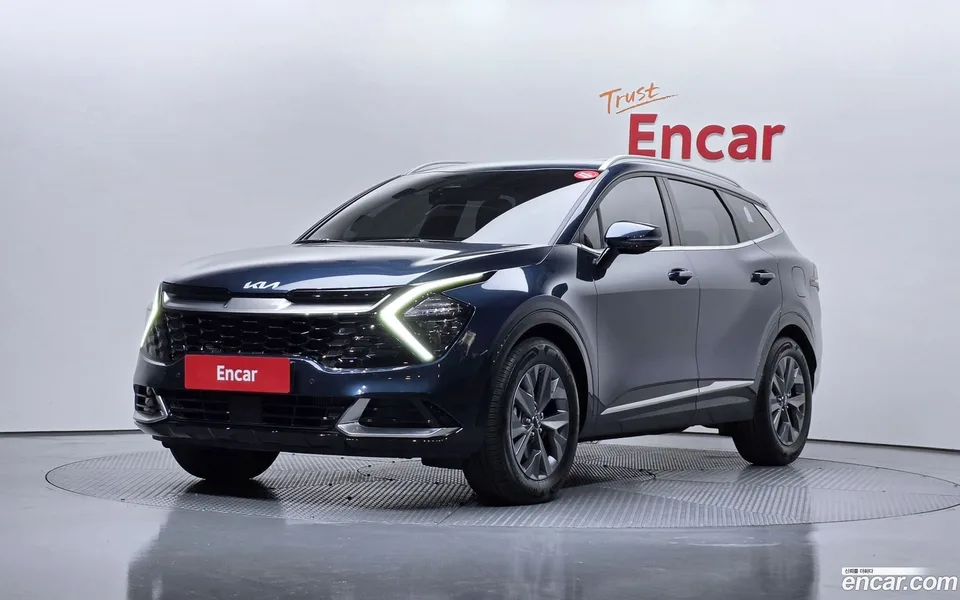 Kia Sportage 2.0 2WD 2024 — фото 1, купить с доставкой в Москву