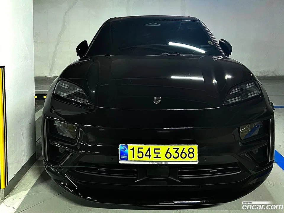 Porsche Macan Electric 2025 — миниатюра 4