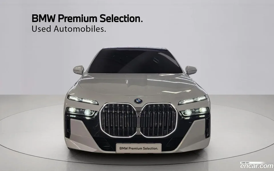 BMW 7 Series 750e xDrive M 2024 — миниатюра 3
