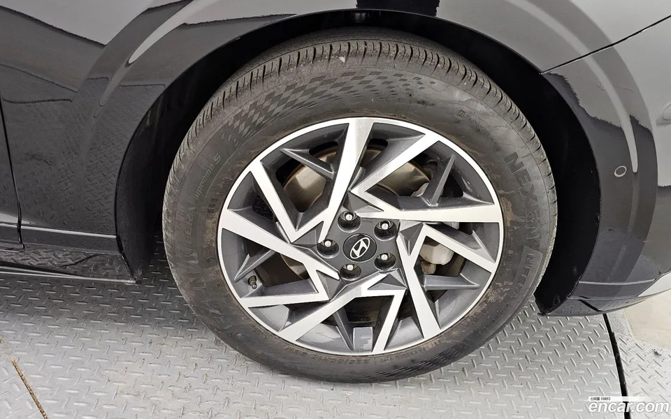 Hyundai Grandeur 2.5 2WD 2023 — миниатюра 2