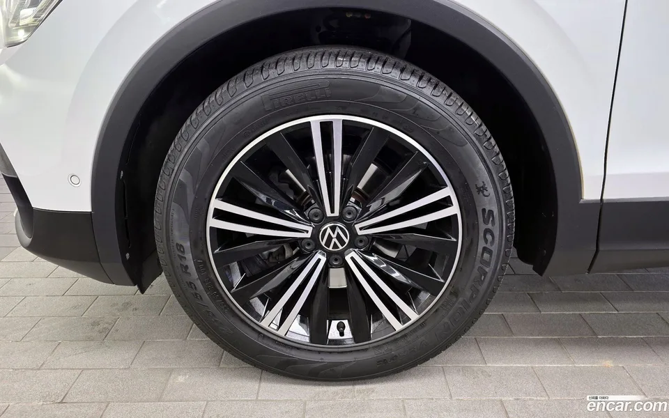 Volkswagen Tiguan 2.0 TDI 2022 — миниатюра 2