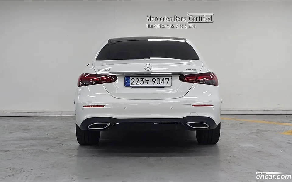 Mercedes-Benz E-Class E350 4MATIC AMG Line 2023 — миниатюра 4