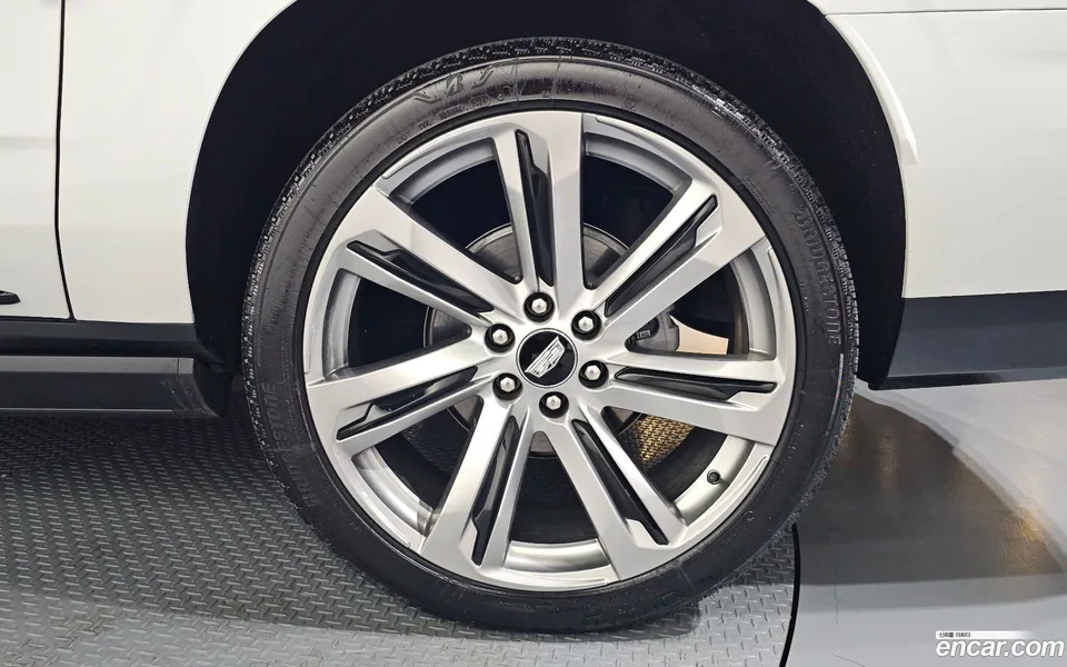 Cadillac Escalade 6.2 ESV 2025 — миниатюра 2
