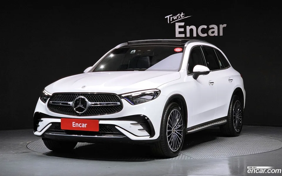 Mercedes-Benz GLC-Class GLC300 4MATIC AMG Line 2025 — фото 1, купить с доставкой в Москву