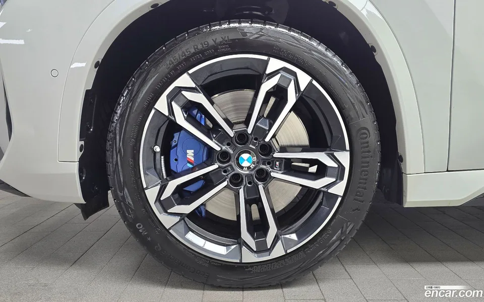 BMW X1 M35i xDrive 2024 — миниатюра 5