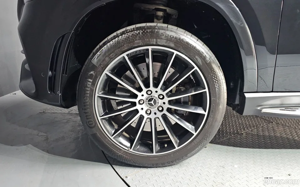 Mercedes-Benz GLE-Class GLE400d 4MATIC 2022 — миниатюра 2