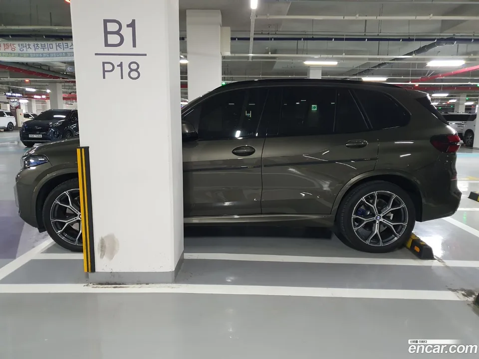 BMW X5 xDrive 40i M 2024 — миниатюра 4