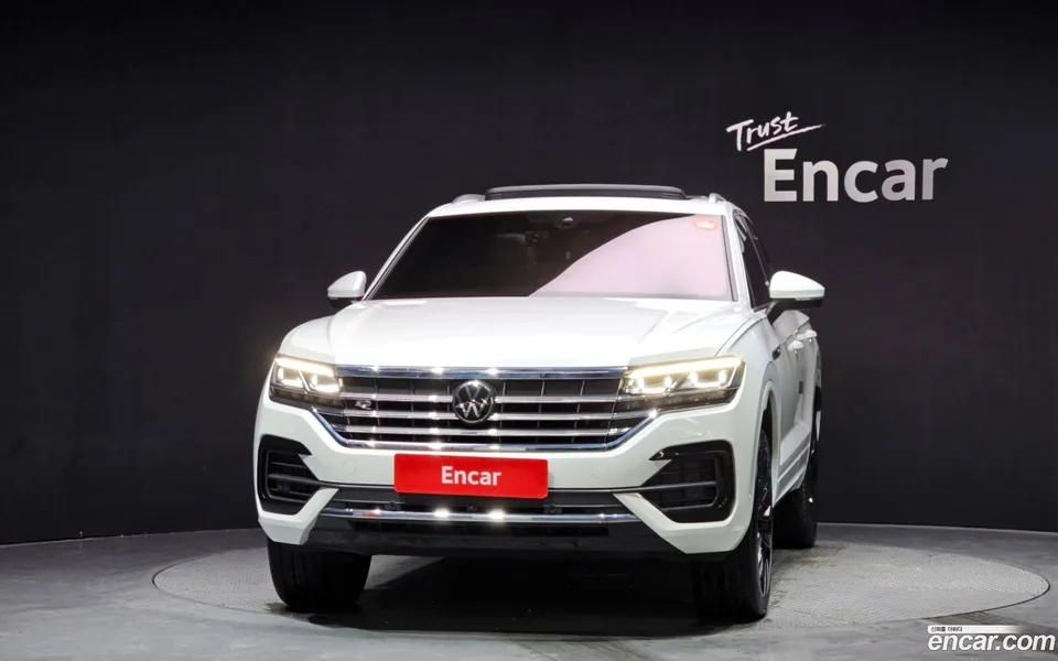 Volkswagen Touareg 3.0 TDI R-Line 2023 — миниатюра 3