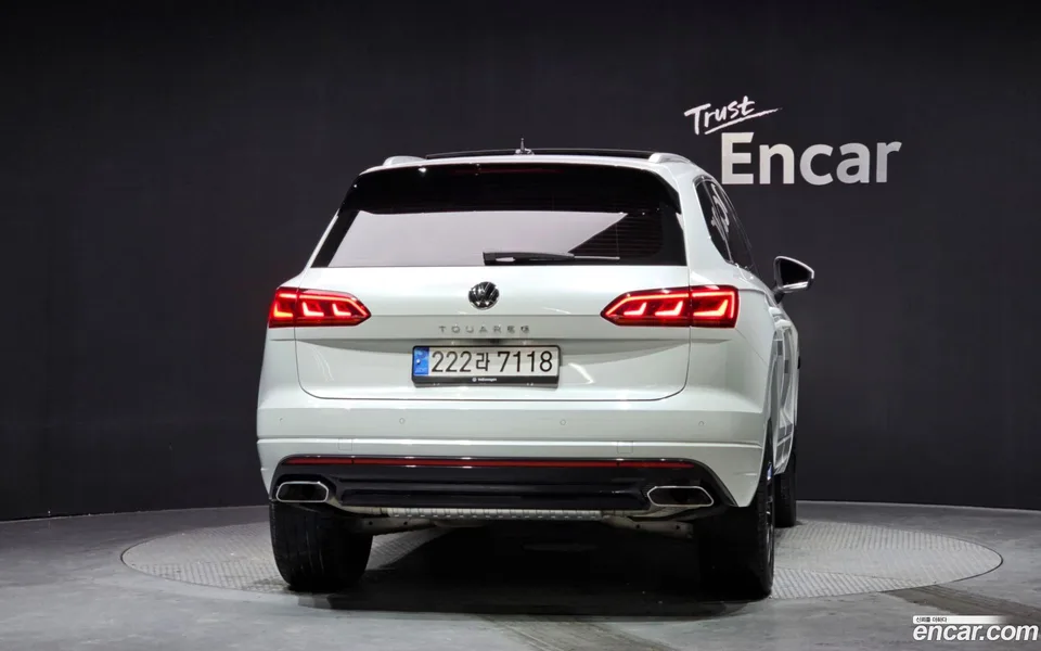 Volkswagen Touareg 3.0 TDI R-Line 2023 — миниатюра 4
